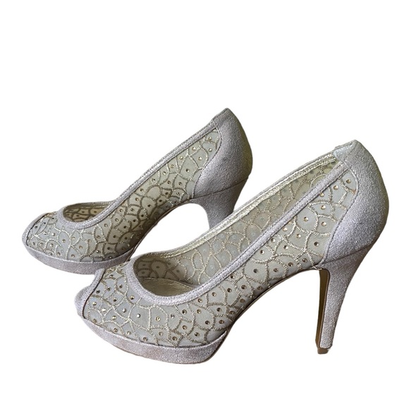 Adrianna Papell Shoes - Adrianna Papell Jamie Peep Toe Classic Pumps, Gold Size 6